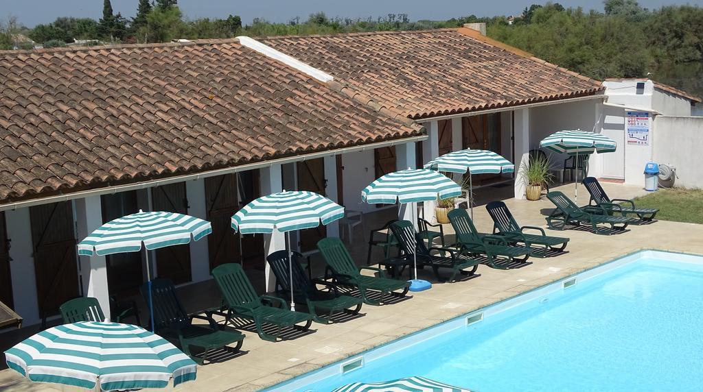Auberge de la Fadaise Saintes-Maries-de-La-Mer Exterior foto