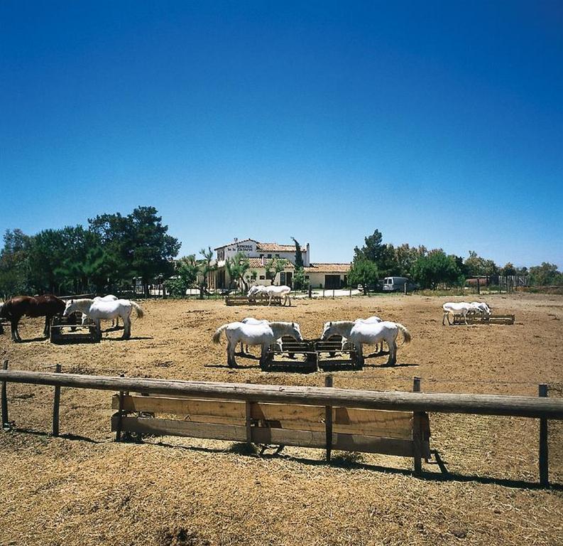 Auberge de la Fadaise Saintes-Maries-de-La-Mer Exterior foto