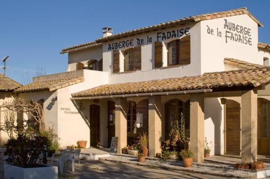 Auberge de la Fadaise Saintes-Maries-de-La-Mer Exterior foto